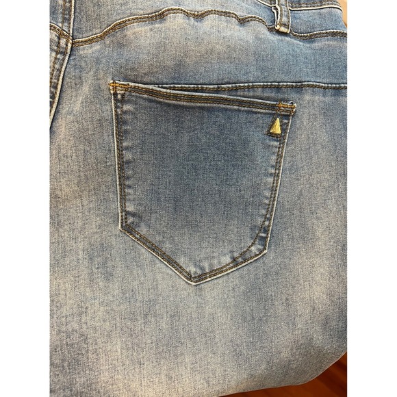 Lala Anthony Mid Rise Skinny Distressed Jeans, Size 16 - Picture 8 of 9